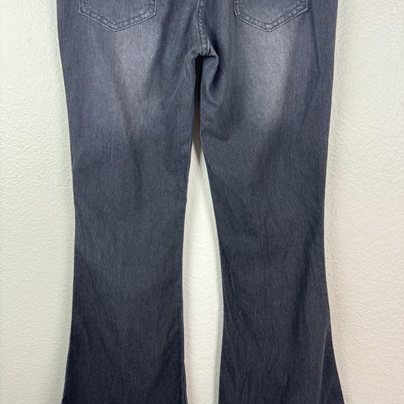 Women’s High Waisted Flare Leg Stretch Faded Black Gray Denim Jeans Medium - Picture 10 of 12